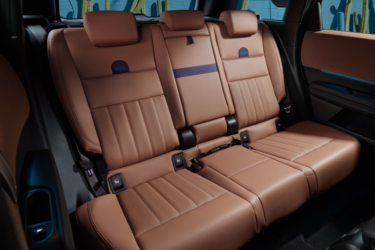 سيارة MINI Countryman – المساحة والتنوع - مقاعد قابلة للطي